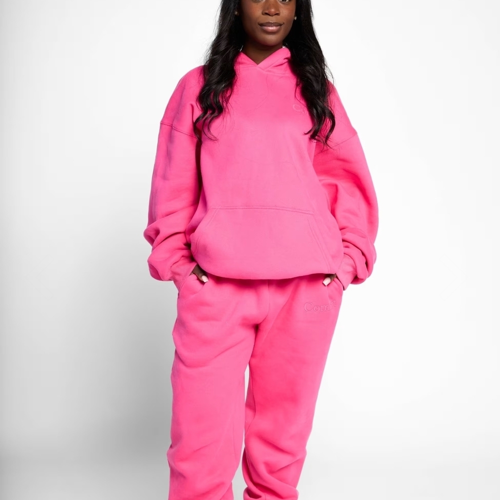 NWT Unisex Comfrt Bright Pink Hoodie